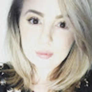 Meet your Posher, Cortney